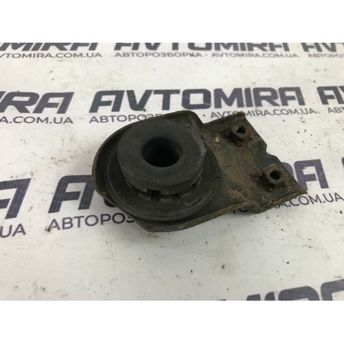 Кронштейн кріплення радіатора лівий Hyundai i30 1.6 CRDI 2007-2012 253332L100